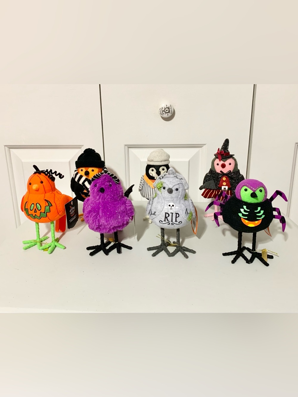 Featherly Friends Halloween Hyde & Eek 2026 7 Birds NEW